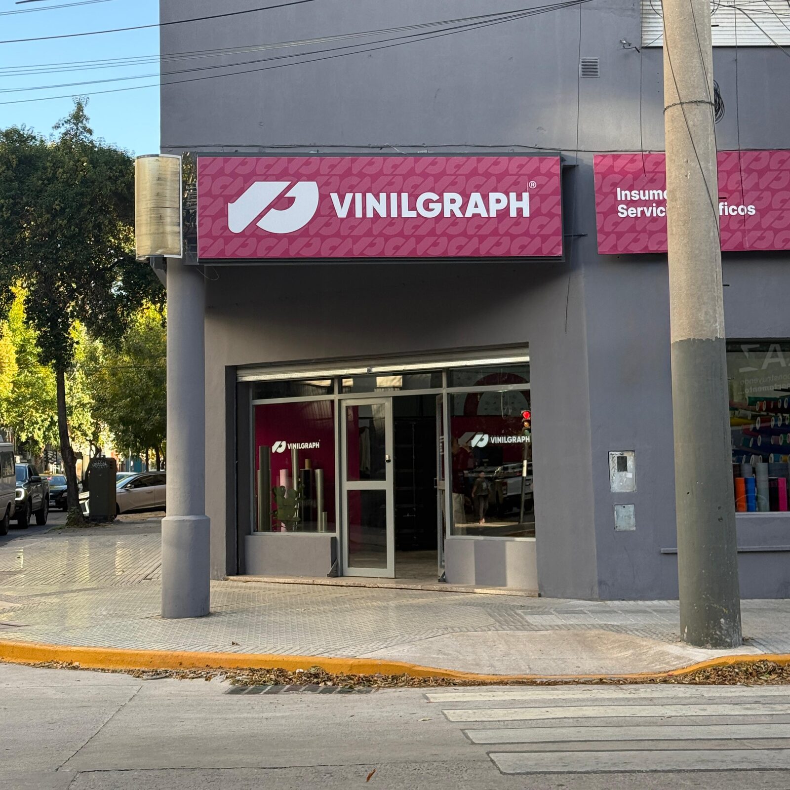 Fachada del local de Vinilgraph en Rosario